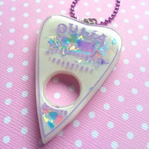 Meet your Posher, Moumita